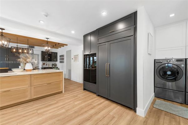 Interior, Kitchen, Pendant Lights, Recessed Lighting, Washer, Wood Texture Flooring