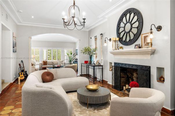 Chandelier, Fireplace, Interior, Living room, Recessed Lighting
