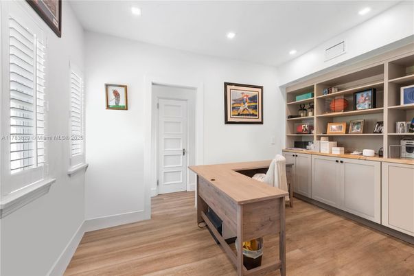 Home Office, Interior, Recessed Lighting, Wood Texture Flooring