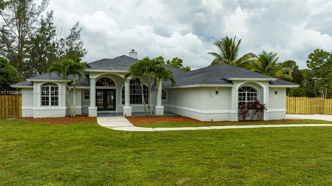 Backyard, Exterior, Facade, French Provincial