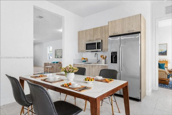 Dining room, Interior, Kitchen, Stainless Steel Appliances