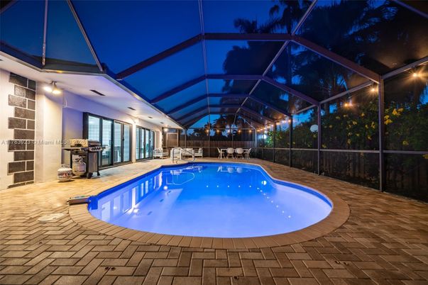 Glass Ceilings, Interior, Pool, Sun Room