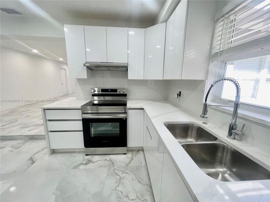 Interior, Kitchen, Marble, Stainless Steel Appliances