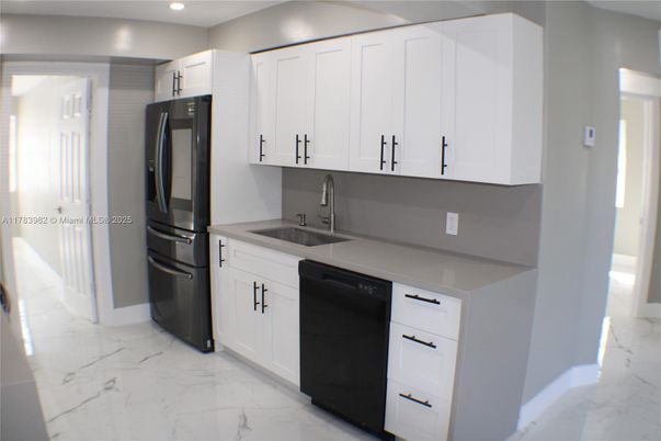 Interior, Kitchen, Marble, Recessed Lighting