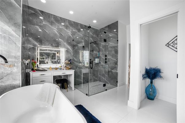 Bathroom, Free Standing Baths, Glass Shower, Interior, Recessed Lighting