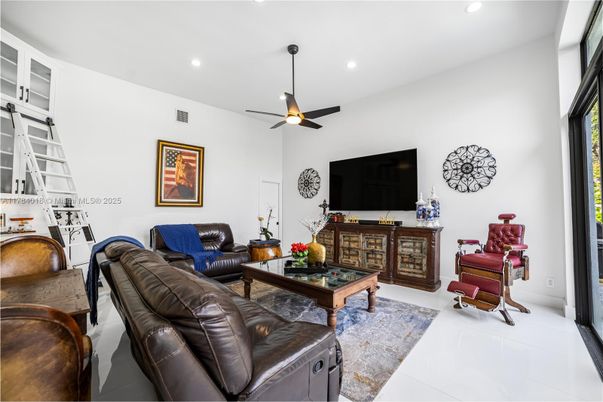 Billiard Table, Game Room, Interior, Living room, Recessed Lighting