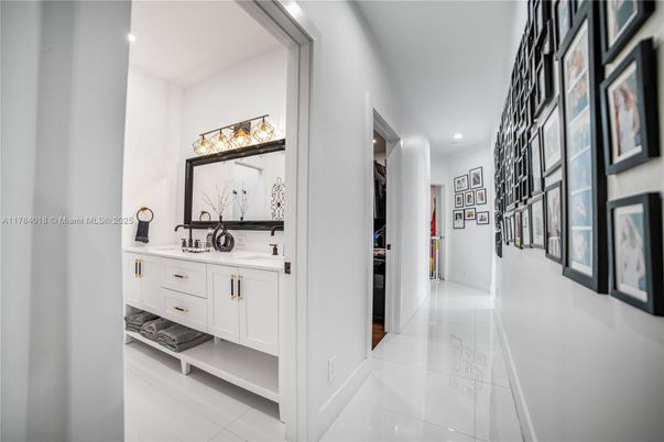 Interior, Recessed Lighting
