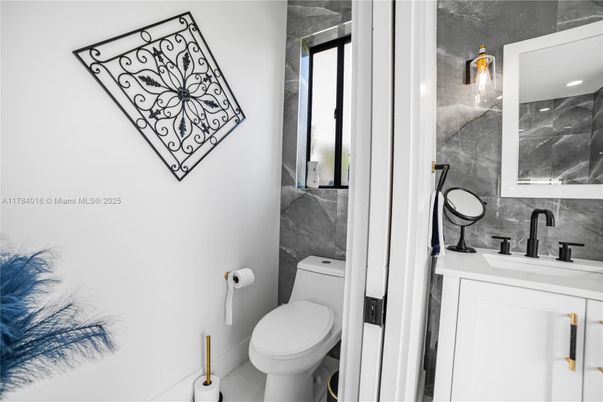 Bathroom, Interior