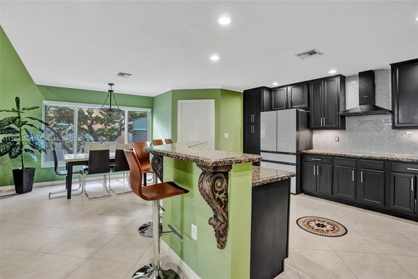 Dining room, Interior, Kitchen, Pendant Lights, Recessed Lighting