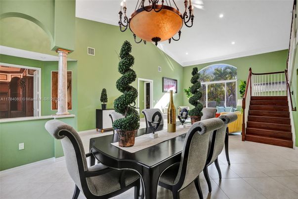Dining room, Interior, Recessed Lighting
