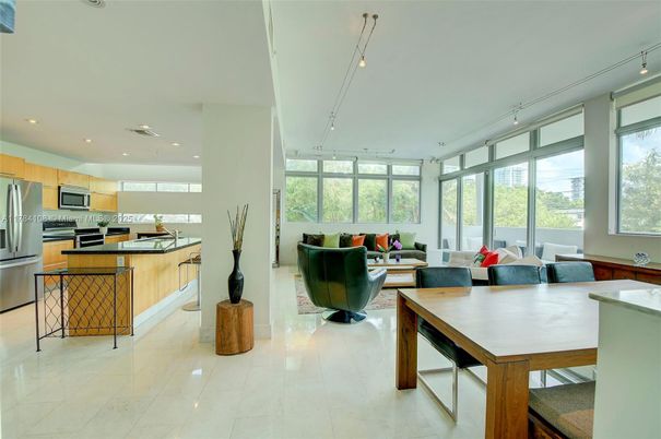 Interior, Kitchen, Living room, Recessed Lighting, Stainless Steel Appliances