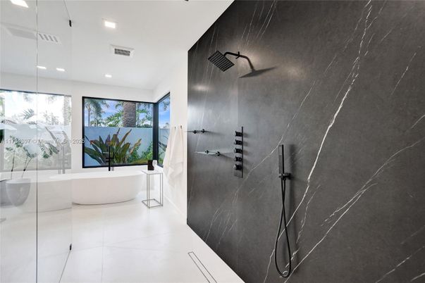 Bathroom, Free Standing Baths, Glass Shower, Interior, Recessed Lighting