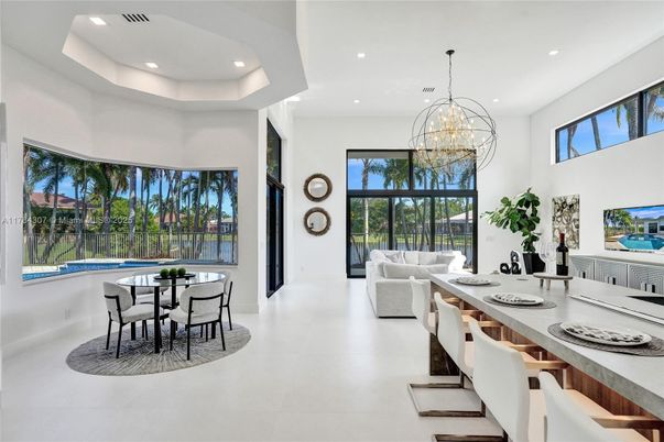 Chandelier, Dining room, Interior, Living room, Recessed Lighting