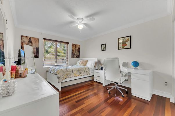 Bedroom, Home Office, Interior, Wood Texture Flooring