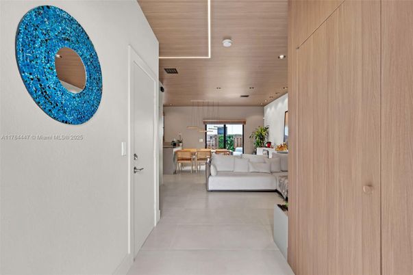 Dining room, Interior, Living room, Pendant Lights, Recessed Lighting