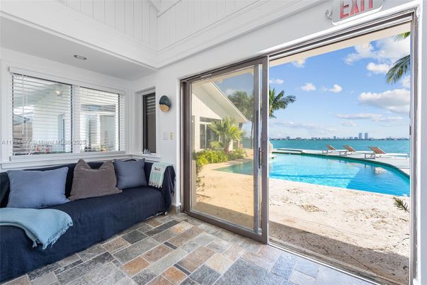 Interior, Pool, Sun Room, Water
