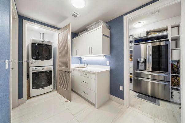 Interior, Kitchen, Stainless Steel Appliances, Utility Closets, Washer