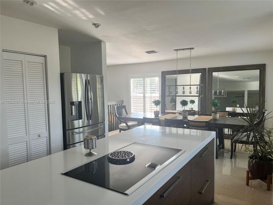 Dining room, Interior, Kitchen, Pendant Lights, Stainless Steel Appliances