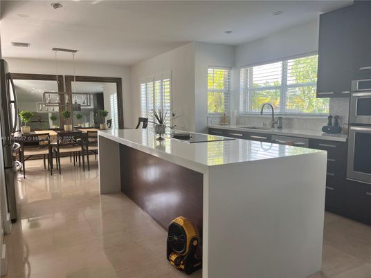 Dining room, Interior, Kitchen, Pendant Lights, Recessed Lighting