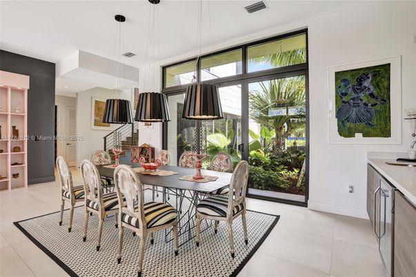 Dining room, Interior, Pendant Lights