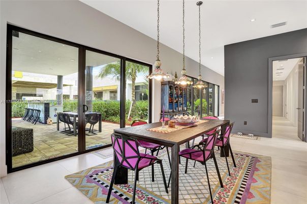 Dining room, Interior, Pendant Lights, Recessed Lighting