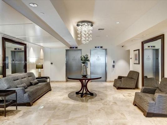 Elevator, Interior, Living room, Pendant Lights, Recessed Lighting