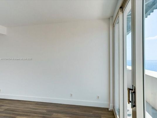 Empty room, Interior, Water, Wood Texture Flooring