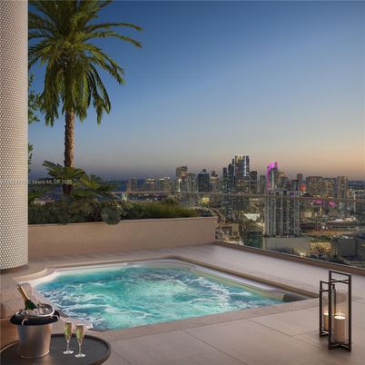 Exterior, Pool, Other