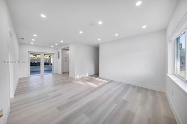 Empty room, Interior, Recessed Lighting, Wood Texture Flooring