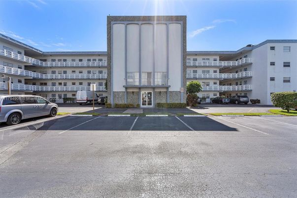Exterior, Facade, Condo Building