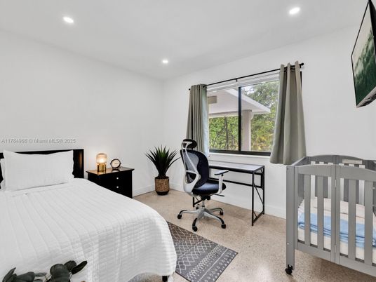 Bedroom, Home Office, Interior, Recessed Lighting