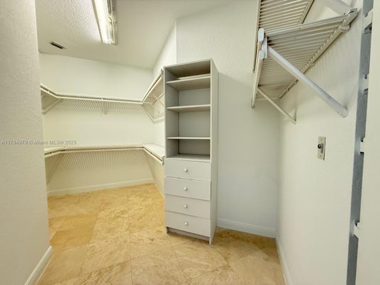 Interior, Walk-in Closets