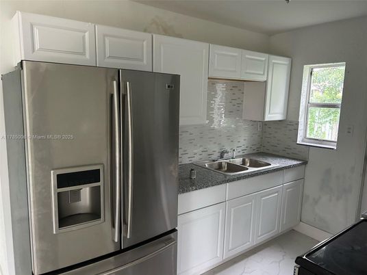 Interior, Kitchen, Marble, Stainless Steel Appliances