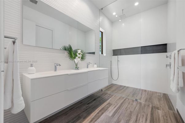 Bathroom, Dual Sink Vanities, Interior, Recessed Lighting, Wood Texture Flooring