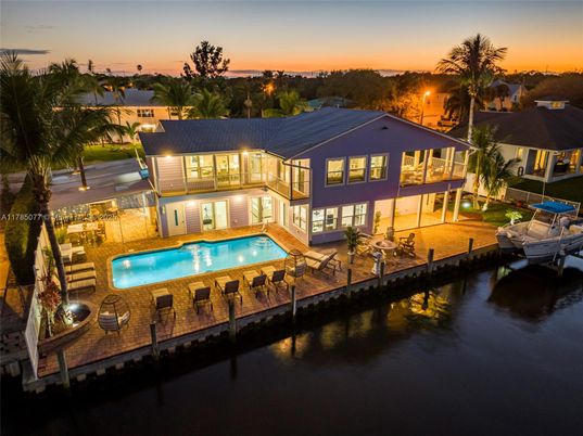 Exterior, Lake, Pool