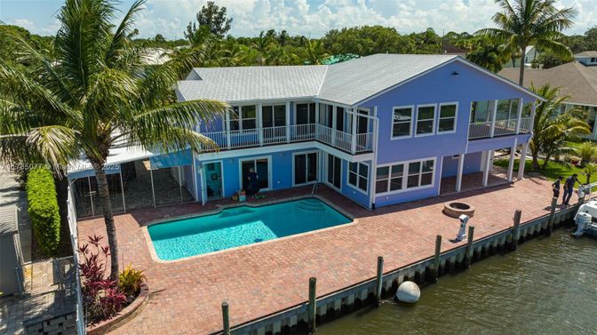 Exterior, Lake, Pool