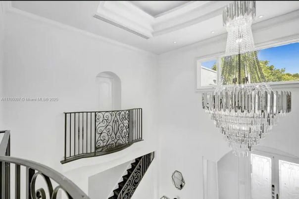 Chandelier, Interior, Recessed Lighting
