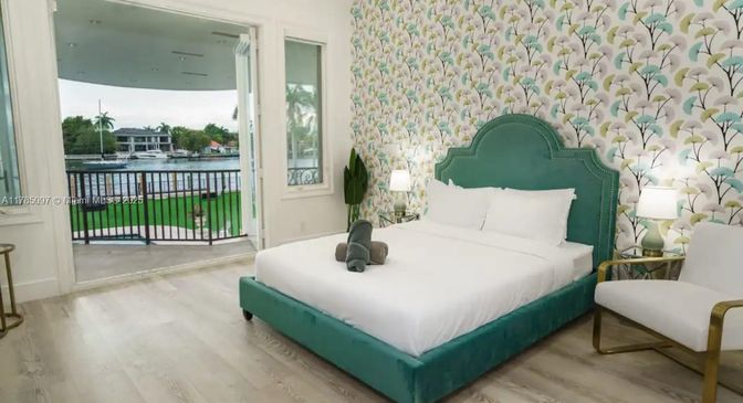 Bedroom, Interior, Water, Wood Texture Flooring