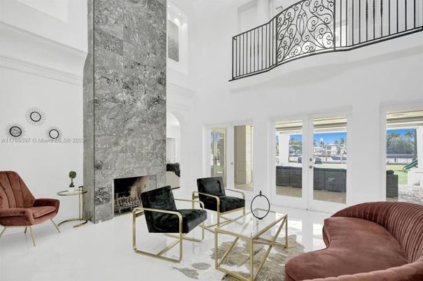 Fireplace, Interior, Living room