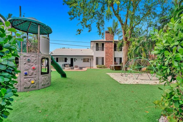 Backyard, Exterior, Playground