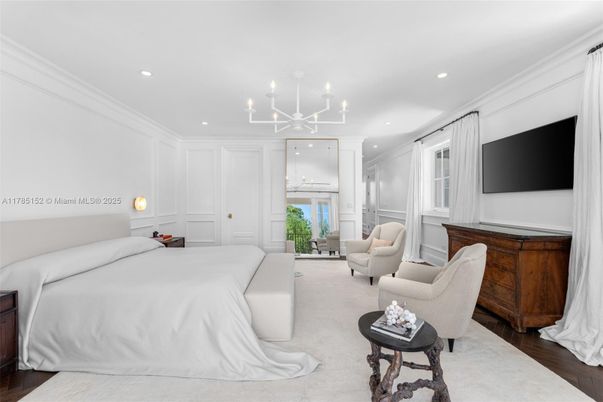 Bedroom, Interior, Pendant Lights, Recessed Lighting, Wood Texture Flooring