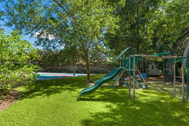 Backyard, Exterior, Playground