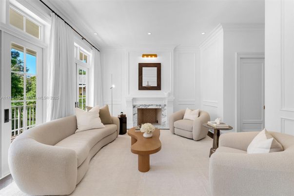 Fireplace, Interior, Living room, Recessed Lighting