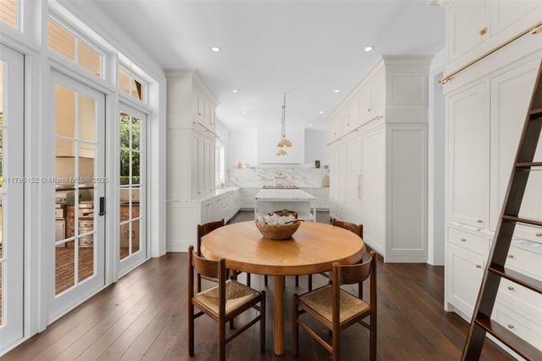 Dining room, Interior, Kitchen, Marble Walls, Pendant Lights, Recessed Lighting, Wood Texture Flooring