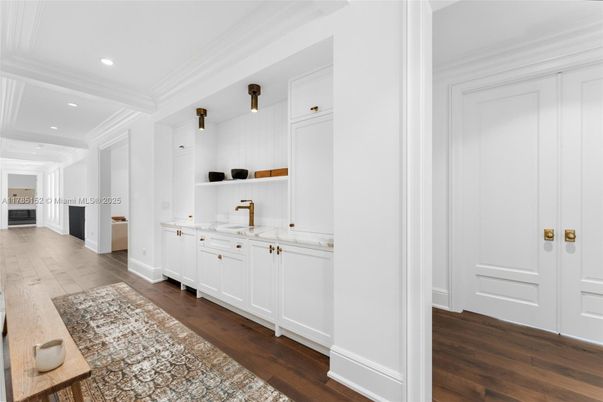 Interior, Recessed Lighting, Wood Texture Flooring