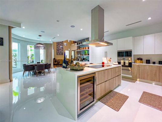 Dining room, Interior, Kitchen, Pendant Lights, Recessed Lighting
