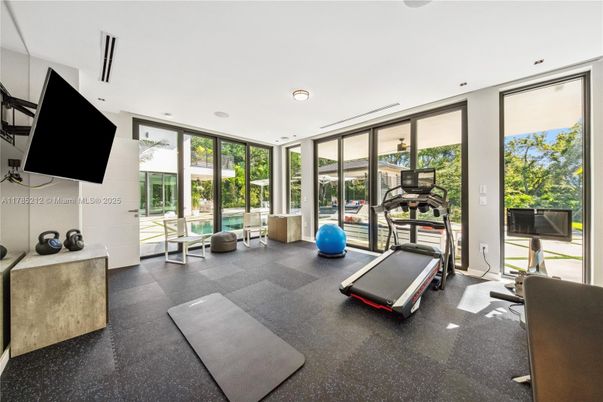 Fitness Equipment, Interior, Recessed Lighting