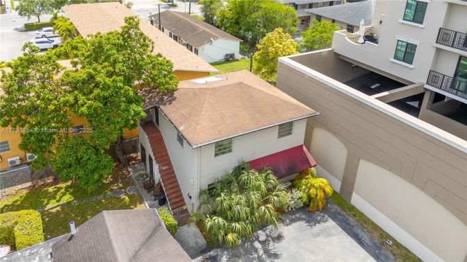 Exterior, Drone