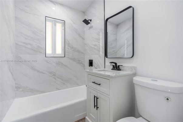 Bathroom, Interior, Marble Walls