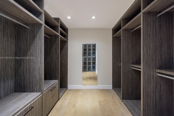 Interior, Recessed Lighting, Walk-in Closets, Wood Texture Flooring